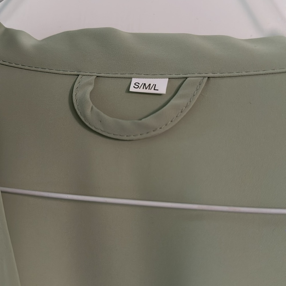 Light Green Ruffle Dressing Robe - Picture 2 of 3